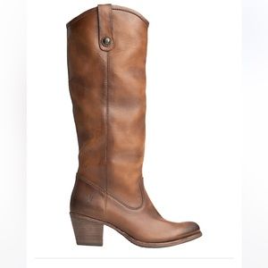 NWT Frye Jackie Boot